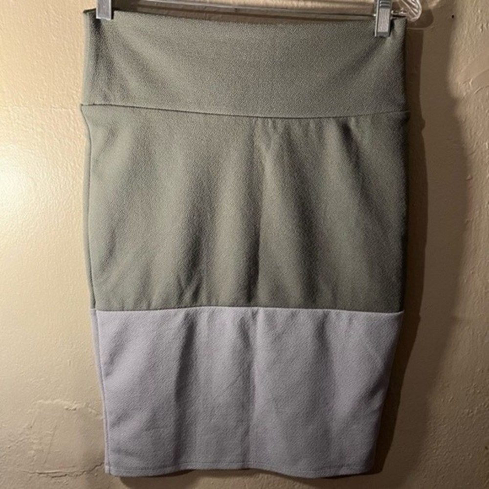 LULAROE skirt - Picture 5 of 8